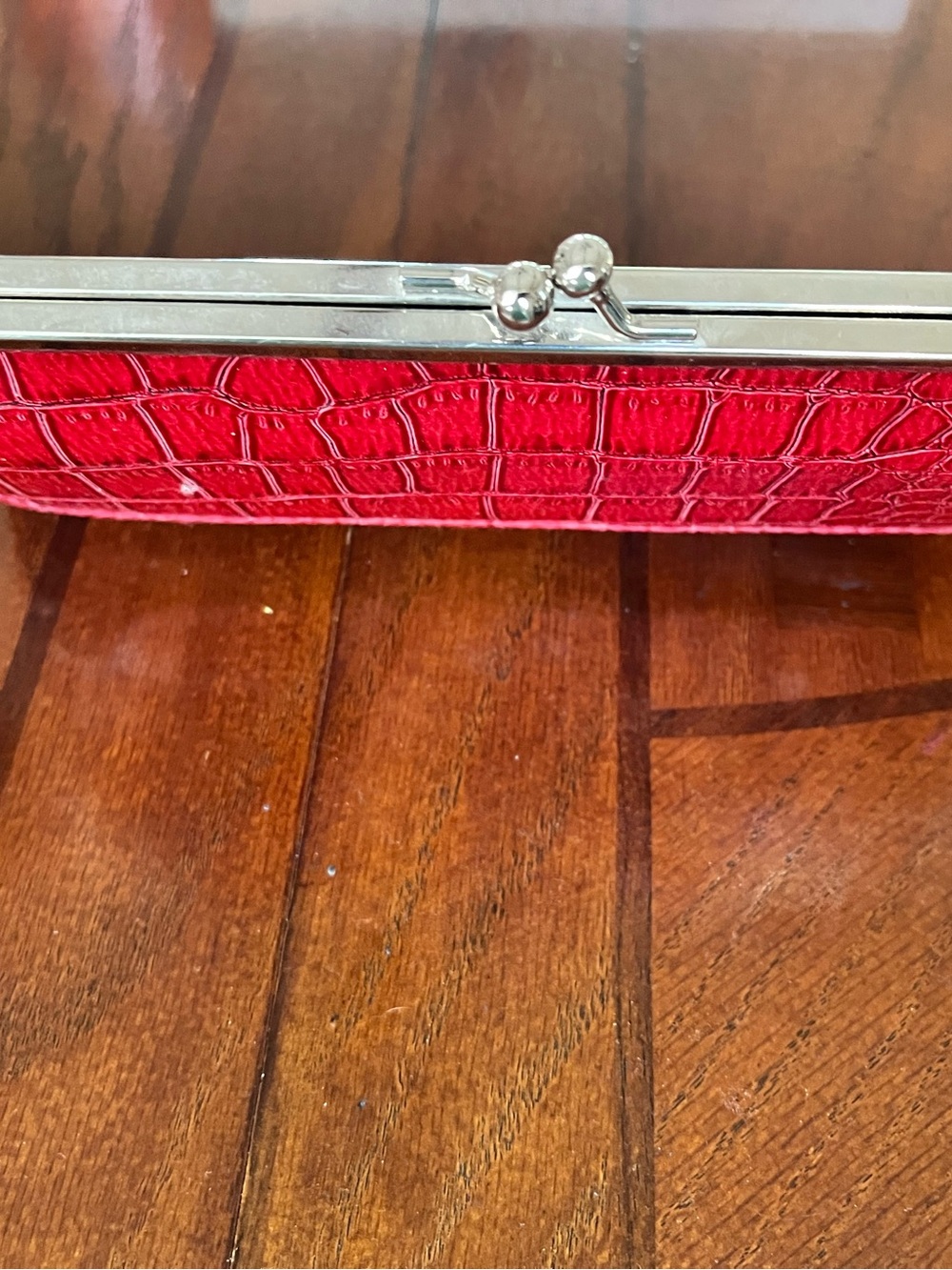 Red Croc-Embossed Hand Held Clutch Wallet - New With Tag 9x5.5 - Picture 3 of 6